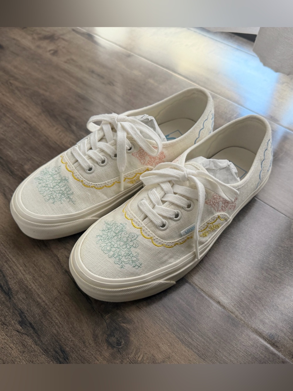 Vans White Canvas Lace-Up Sneakers with Pastel Embroidery